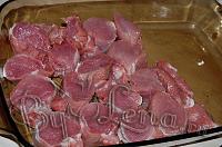 Запеченная свинина в ароматном чесночном соусе - Шаг 2